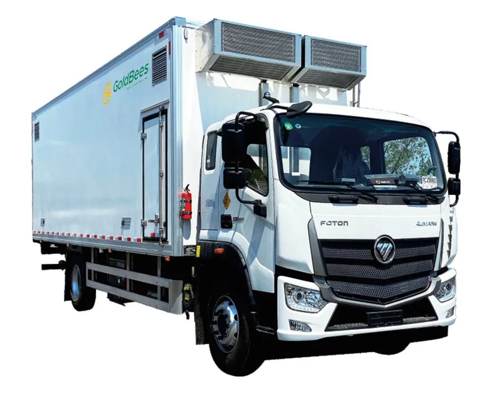 What-Makes-GoldBees-Truck-the-Leading-Choice-for-Chick-Transport-in-2025-2