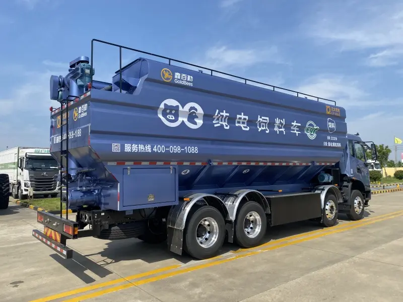 Pure-Electric Bulk Feed Transport Vehicle