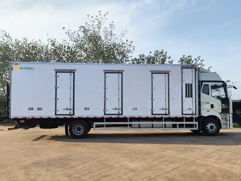 GoldBees Day-old ChickLayer Transport Truck (5)