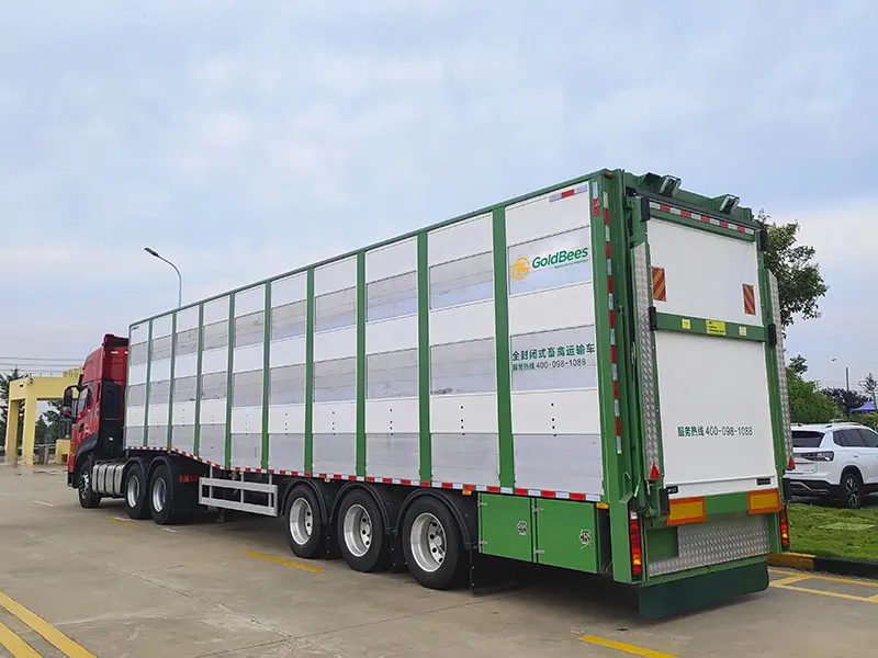 GoldBees Livestock Transport Semi-Trailer (2)