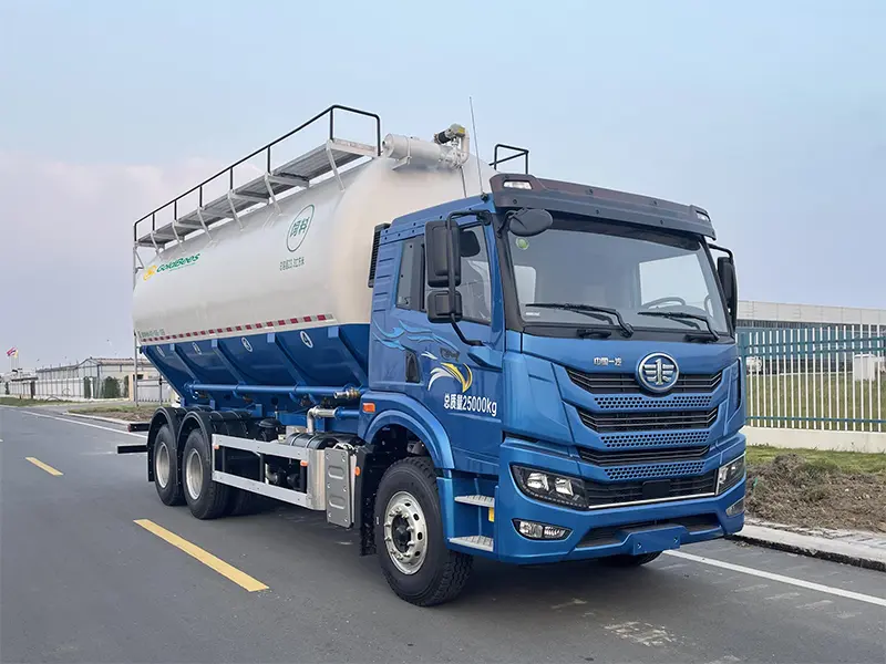 GoldBees Intelligent Pneumatic Bulk Feed Transport Truck (3)