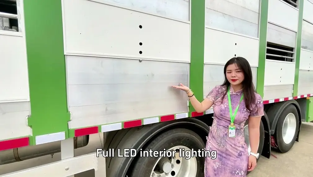 BPW-air-suspension+WABCO-braking-system+Triple-deck-design+400-liter-water-tank